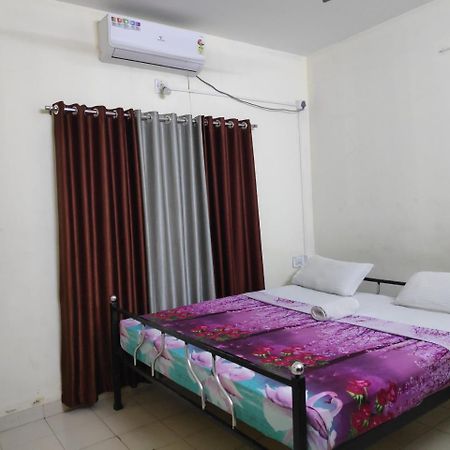 Hotel Silver Space Kochi Exterior photo