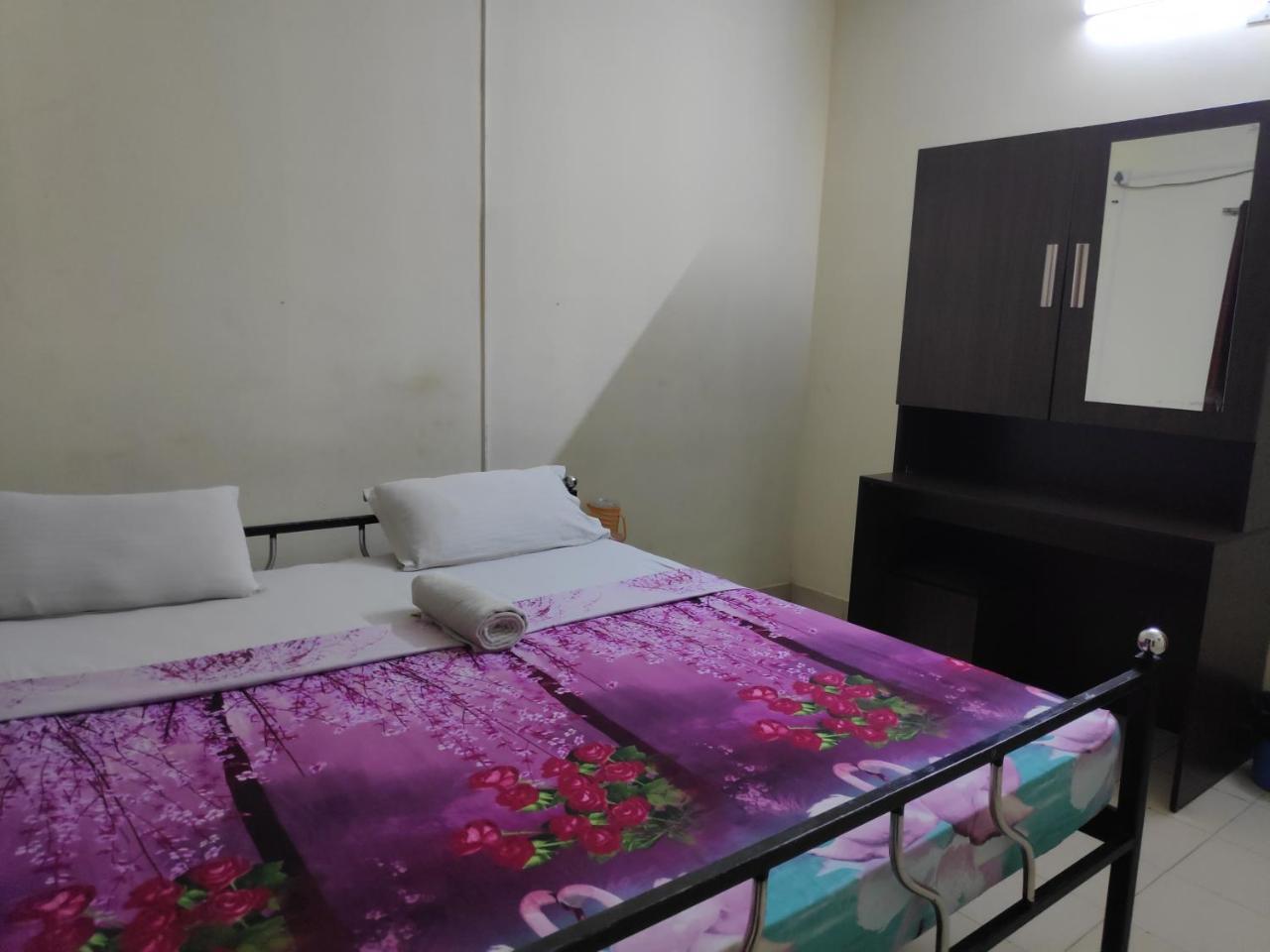 Hotel Silver Space Kochi Exterior photo