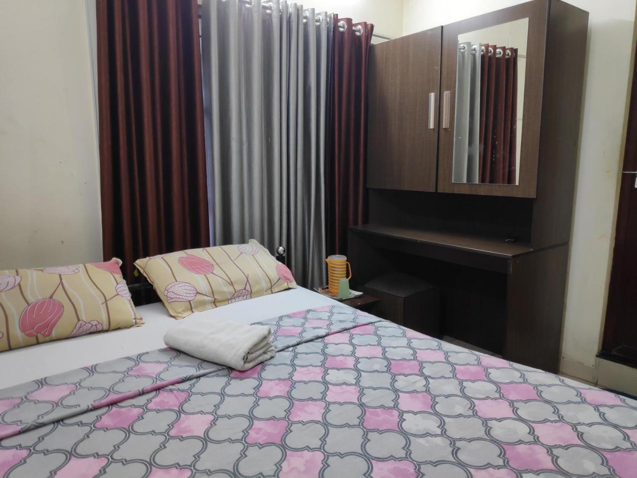 Hotel Silver Space Kochi Exterior photo